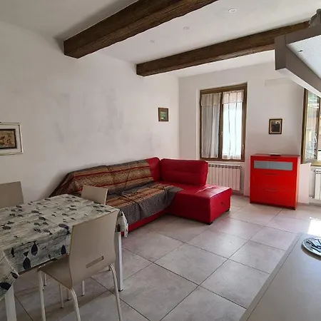 Eulalia Apartment- In The Center Near Bea... דירה