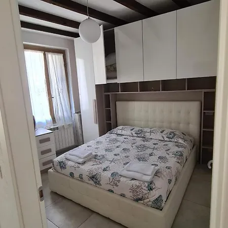 Eulalia Apartment *